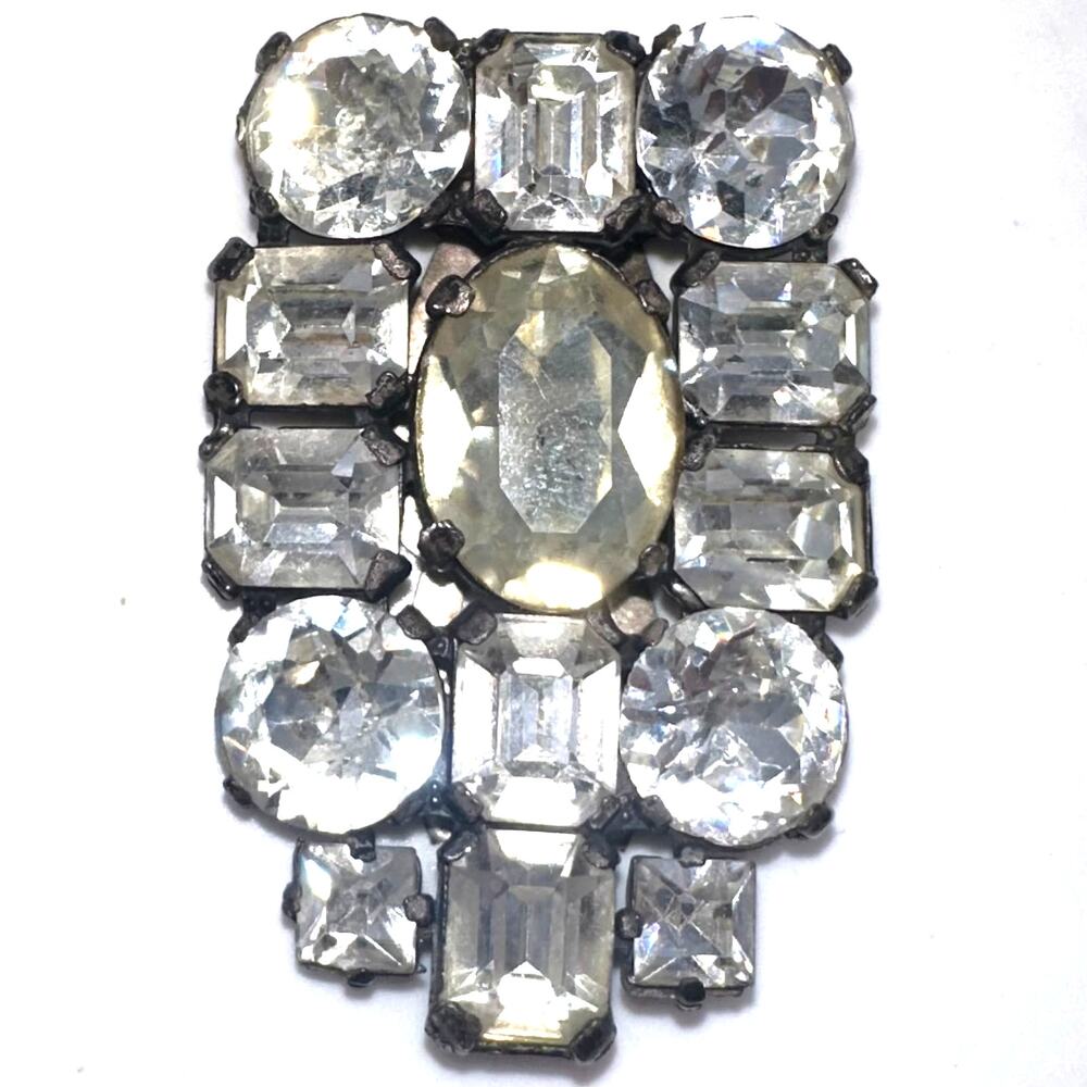 1930s antique Art Deco silver tone pot metal large clear rhinestones dress clip